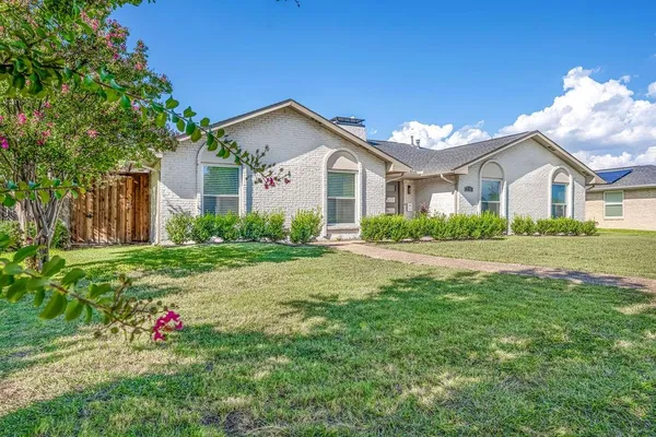 $3,995 | 3151 Kinkaid Drive, Dallas, TX 75220