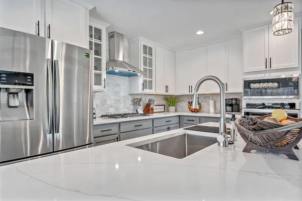 $3,995 | 3151 Kinkaid Drive, Dallas, TX 75220