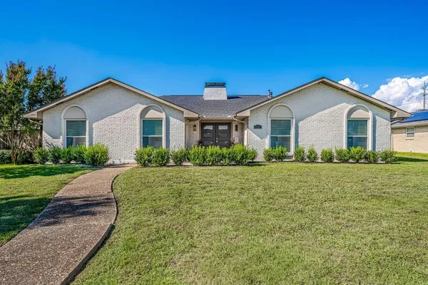 $3,995 | 3151 Kinkaid Drive, Dallas, TX 75220