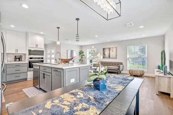 $3,995 | 3151 Kinkaid Drive, Dallas, TX 75220