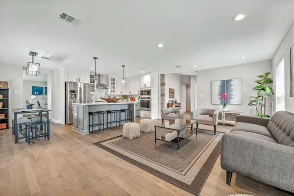 $3,995 | 3151 Kinkaid Drive, Dallas, TX 75220