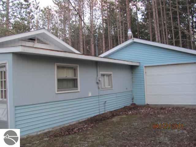 10497 West 20 Road Mesick, MI 49668 - Photo 3 of 12 1726617-2.JPG
