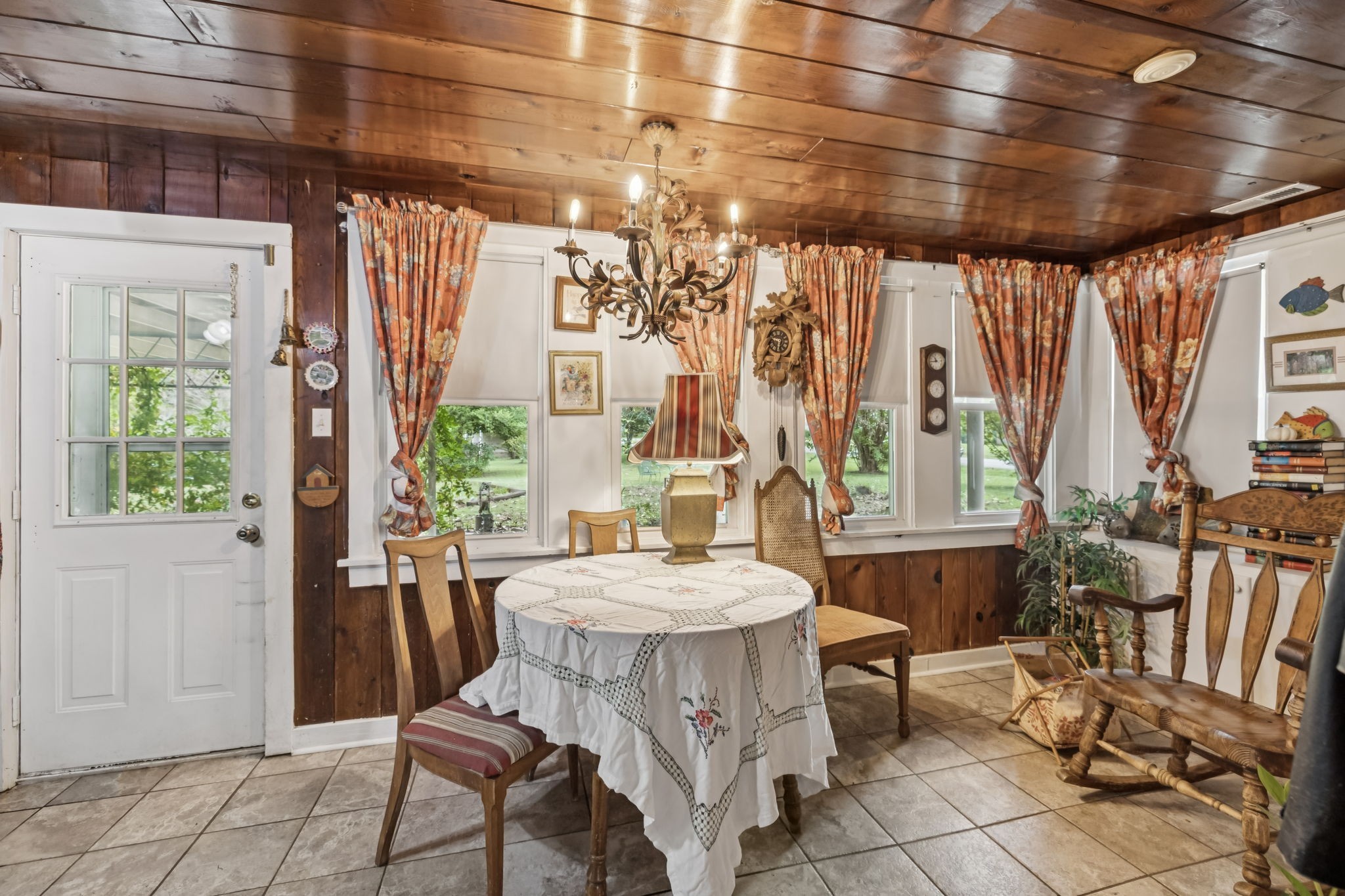 701 Hafner Road Charlotte, TN 37036 - Photo 24 of 52 a dining room with furniture and window