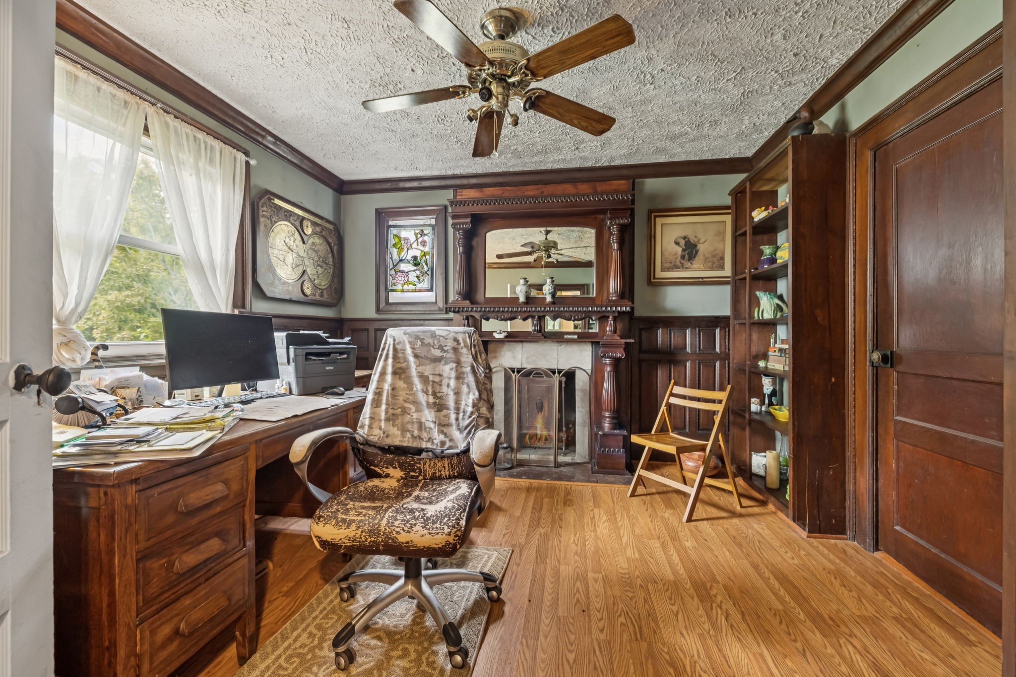 701 Hafner Road Charlotte, TN 37036 - Photo 31 of 52 a workspace with furniture window and outside view