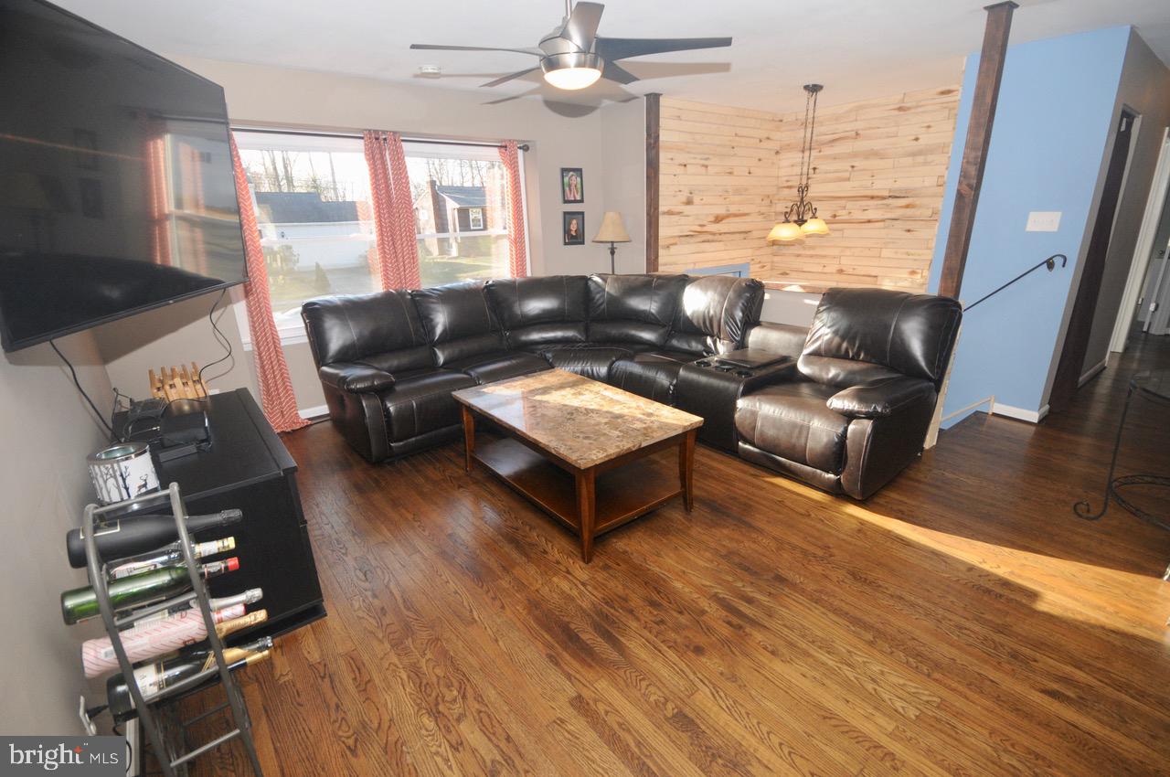 1610 Pin Oak Road Williamstown, NJ 08094 - Photo 9 of 35 Gallery Image 9