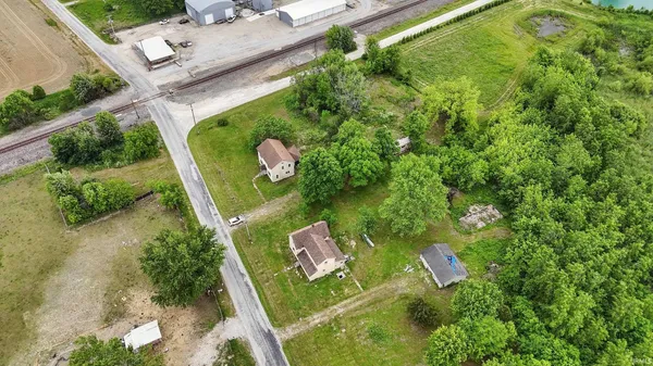 $190,000 | 4565 East Station Road, Roanoke, IN 46783