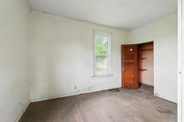 $190,000 | 4565 East Station Road, Roanoke, IN 46783