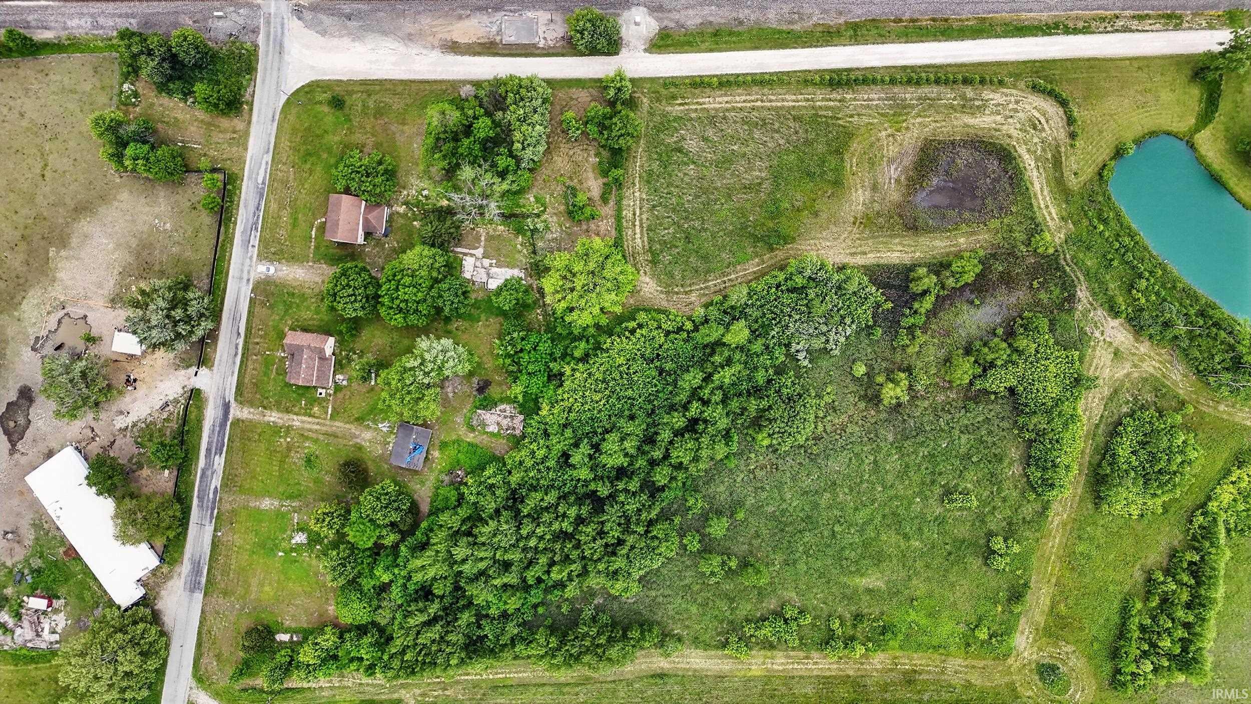 4565 East Station Road Roanoke, IN 46783 - Photo 3 of 27