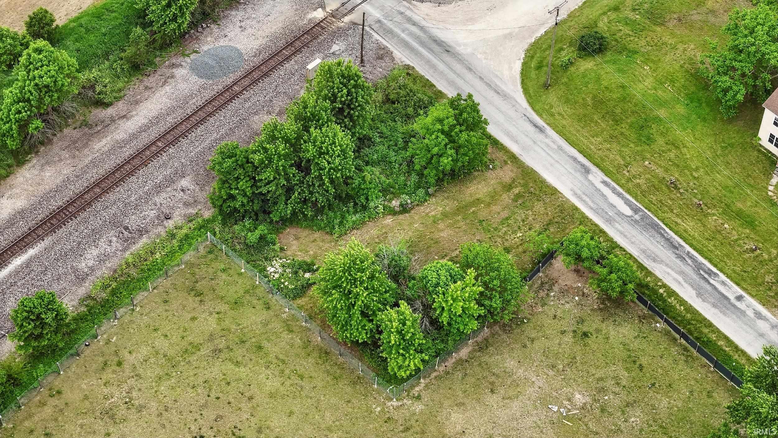 4565 East Station Road Roanoke, IN 46783 - Photo 4 of 27