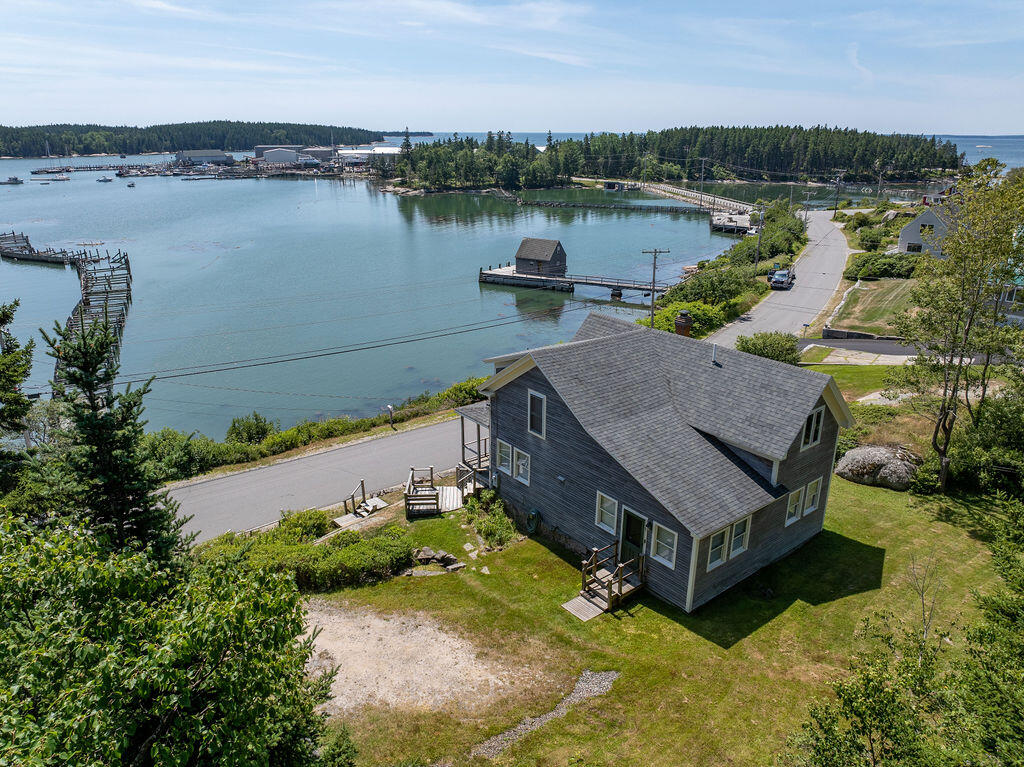 83 Green Head Road Stonington, ME 04681 - Photo 3 of 37 83GreenHead-3