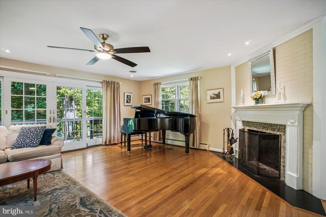 $1,244,000 | 3818 North Ridgeview Road, Arlington, VA 22207