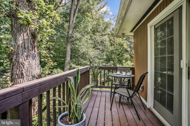 $1,244,000 | 3818 North Ridgeview Road, Arlington, VA 22207