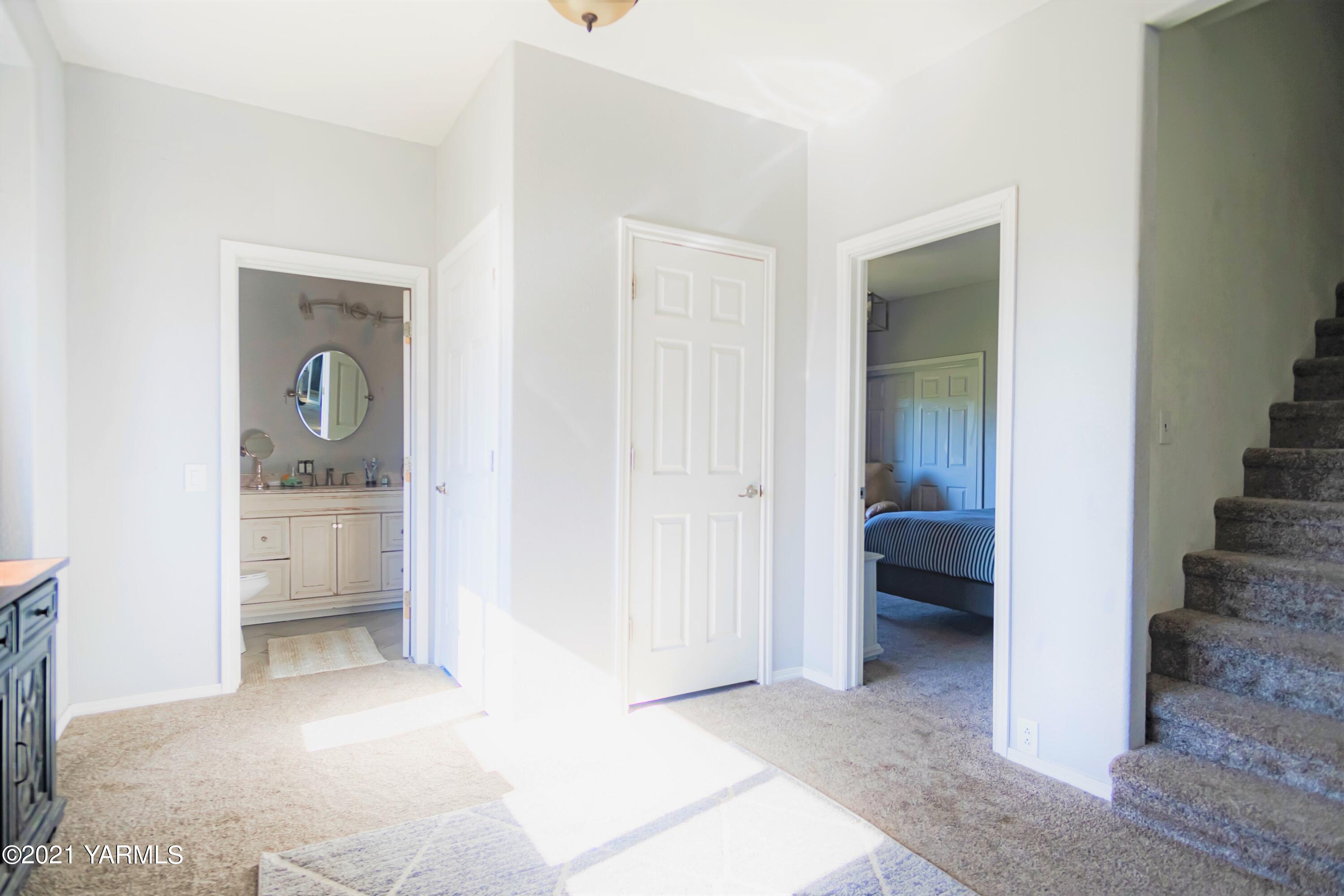 1605 Saul Road Sunnyside, WA 98944 - Photo 8 of 15 DSC099949494