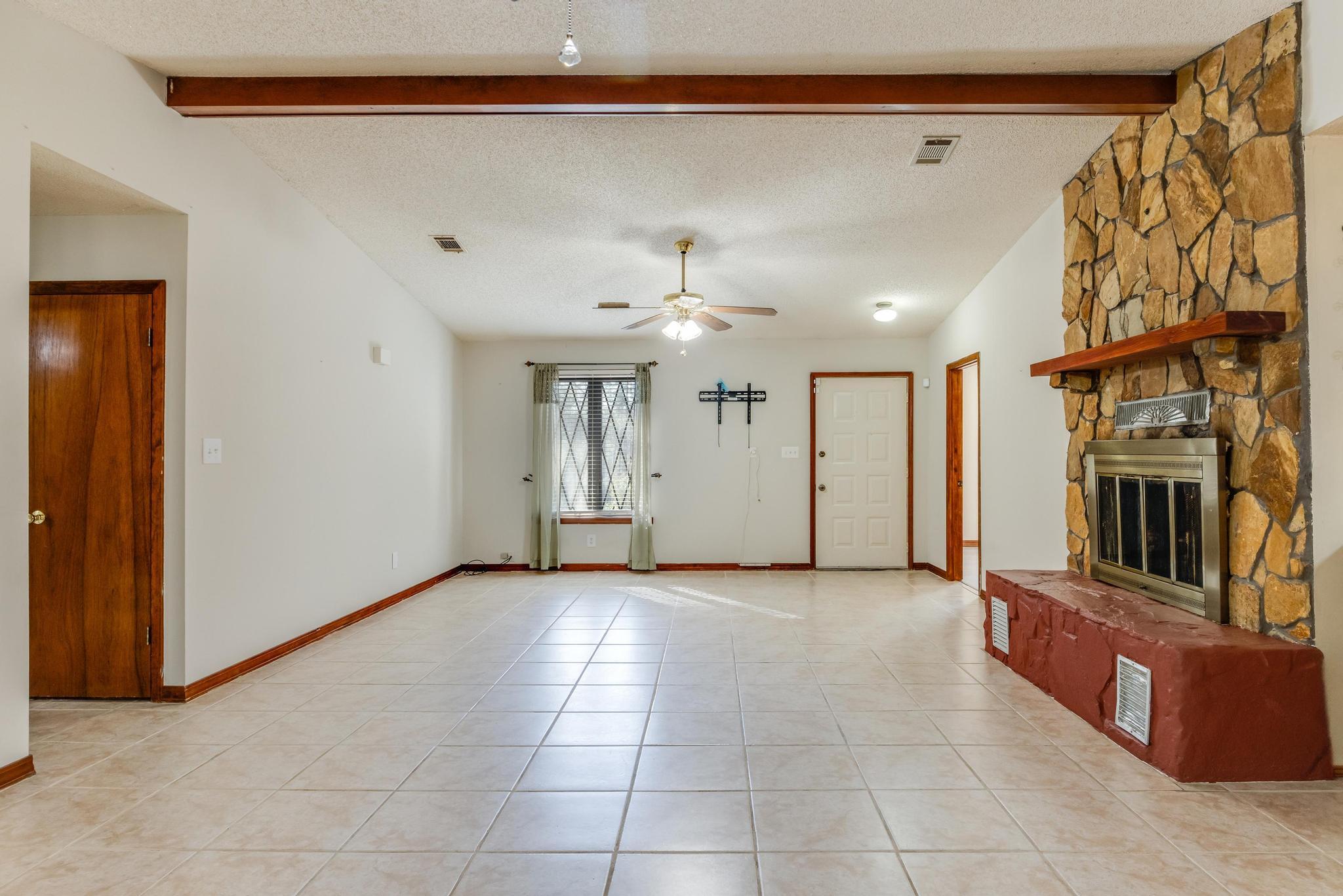 6359 Shangri La Road Crestview, FL 32539 - Photo 20 of 56 a view of a livingroom with a kitchen