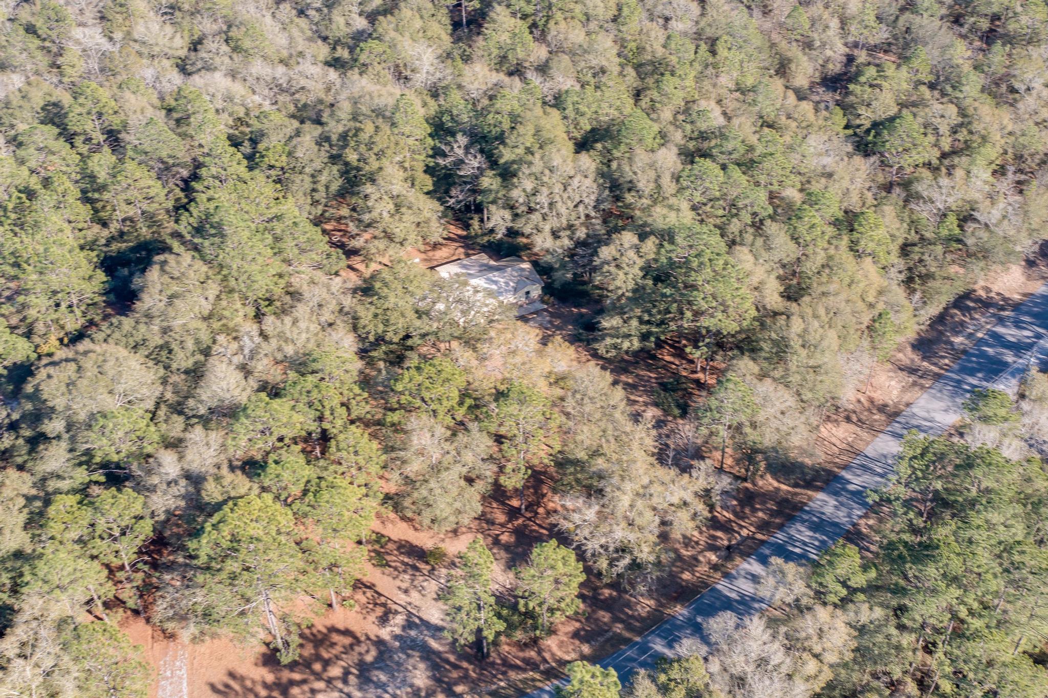 6359 Shangri La Road Crestview, FL 32539 - Photo 53 of 56 46