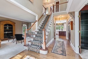 604 Chesapeake Road St. Charles, IL 60175 - Photo 3 of 21