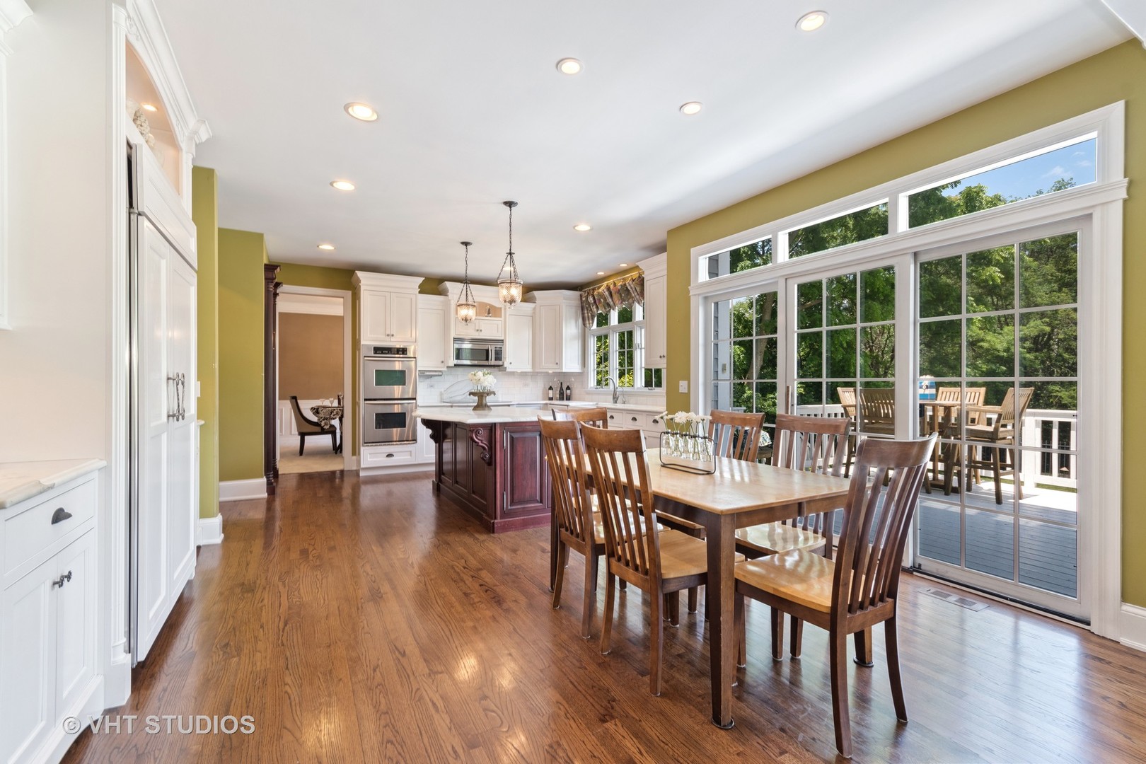 604 Chesapeake Road St. Charles, IL 60175 - Photo 6 of 21
