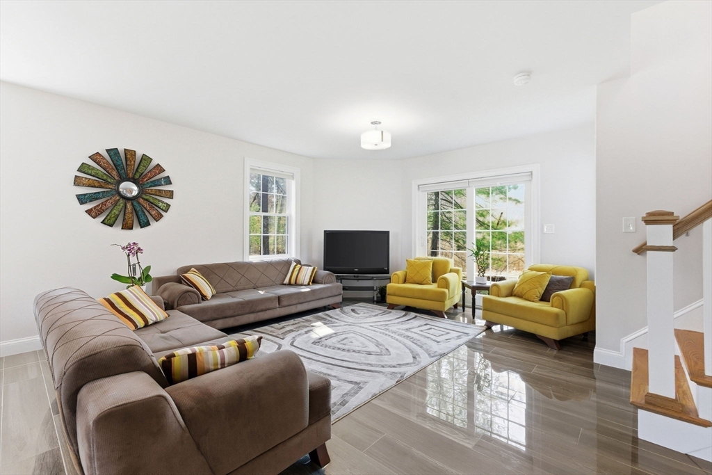 1295 Main Street Reading, MA 01867 - Photo 14 of 42