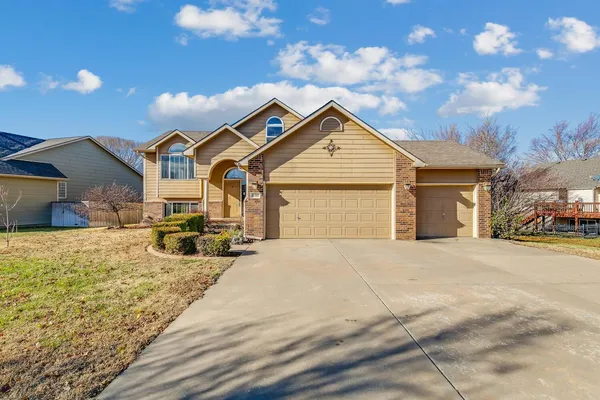 $260,000 | 1203 South Park Hill Street, Derby, KS 67037