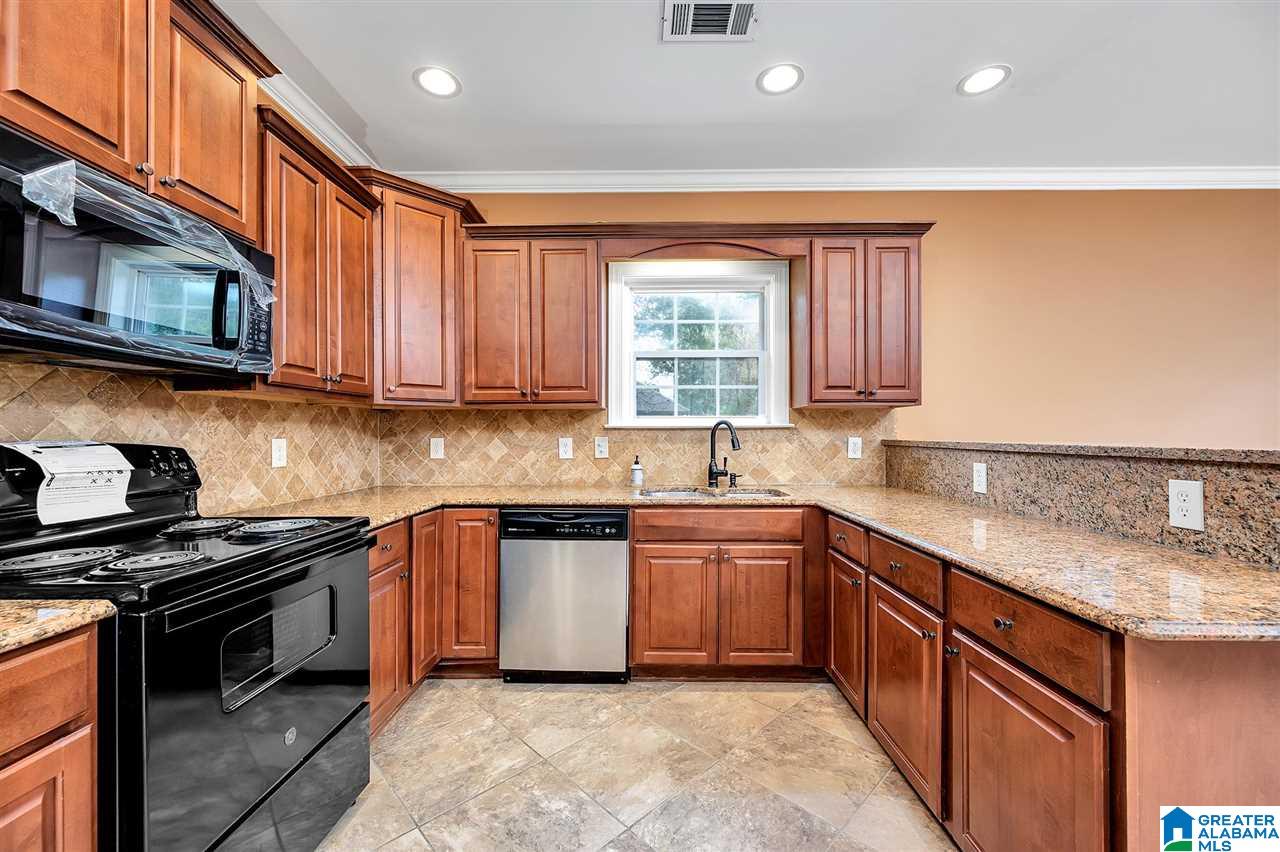 1730 Butler Road Alabaster, AL 35007 - Photo 3 of 35