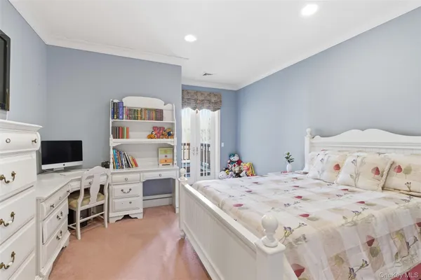 $2,835,000 | 50 Holiday Pond Road, Jericho, NY 11753