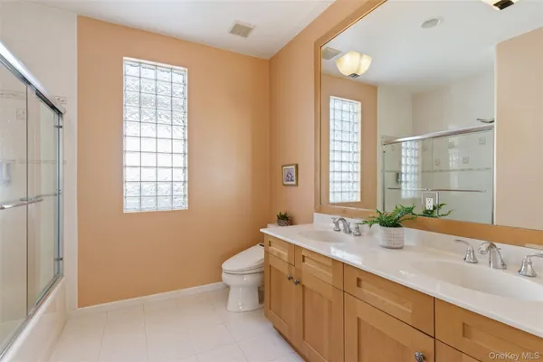 $2,835,000 | 50 Holiday Pond Road, Jericho, NY 11753