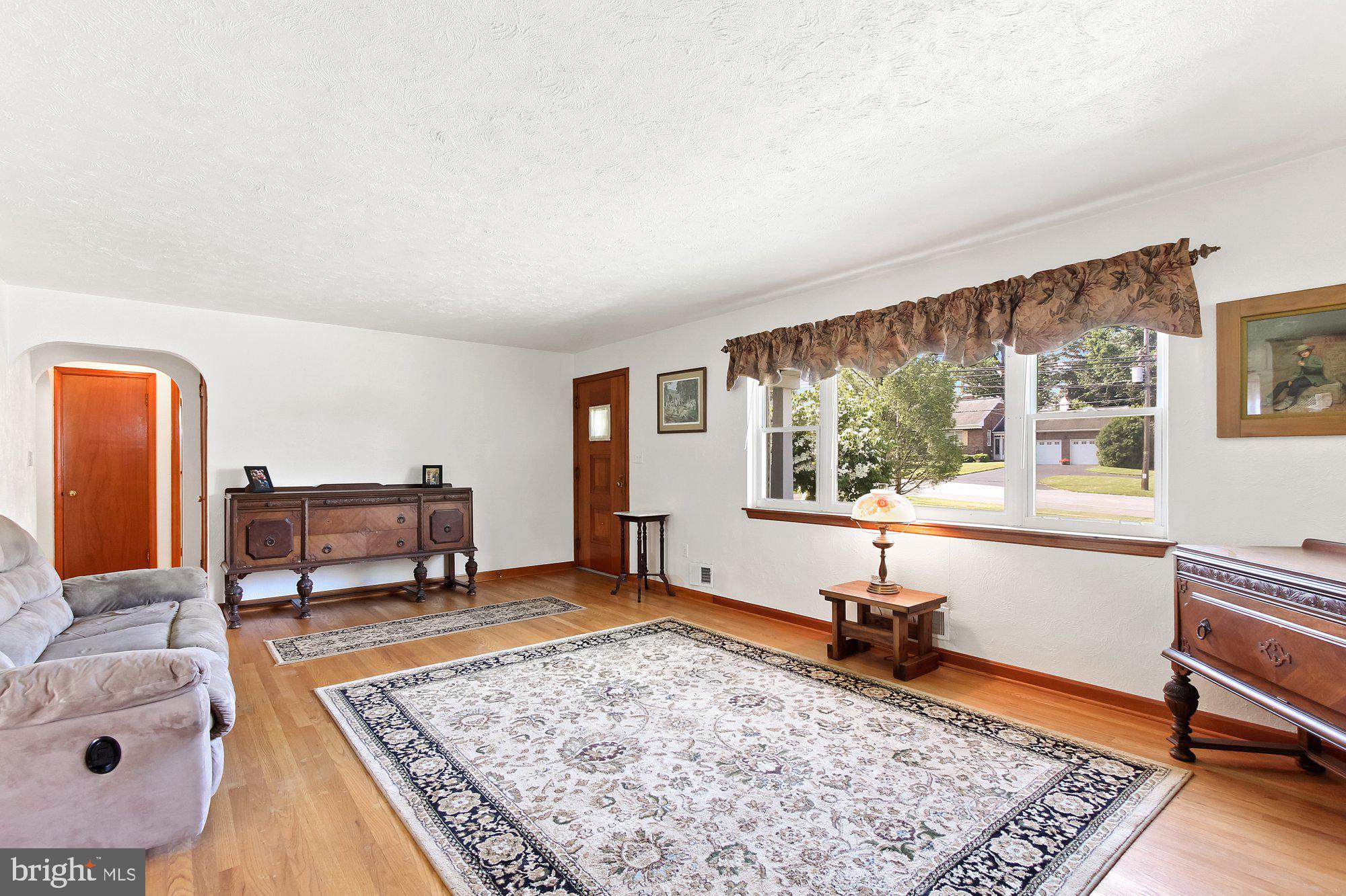 3321 Carlisle Road Dover, PA 17315 - Photo 5 of 22 Gallery Image 5