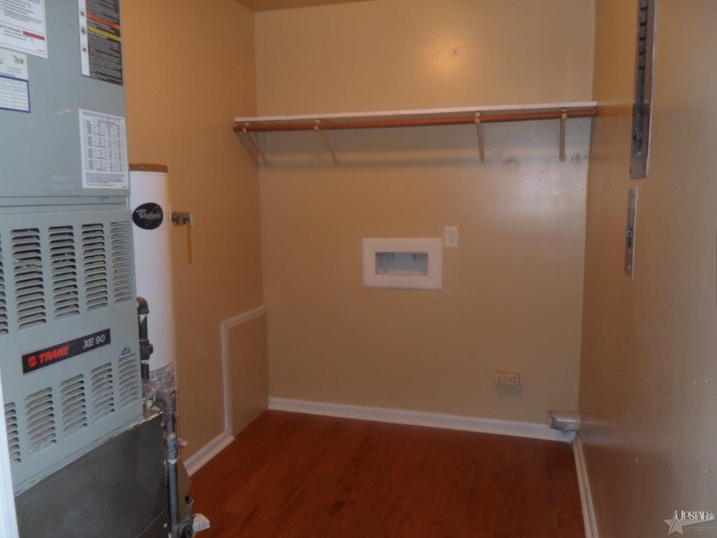 2529 Ridgeway Drive Fort Wayne, IN 46816 - Photo 7 of 10