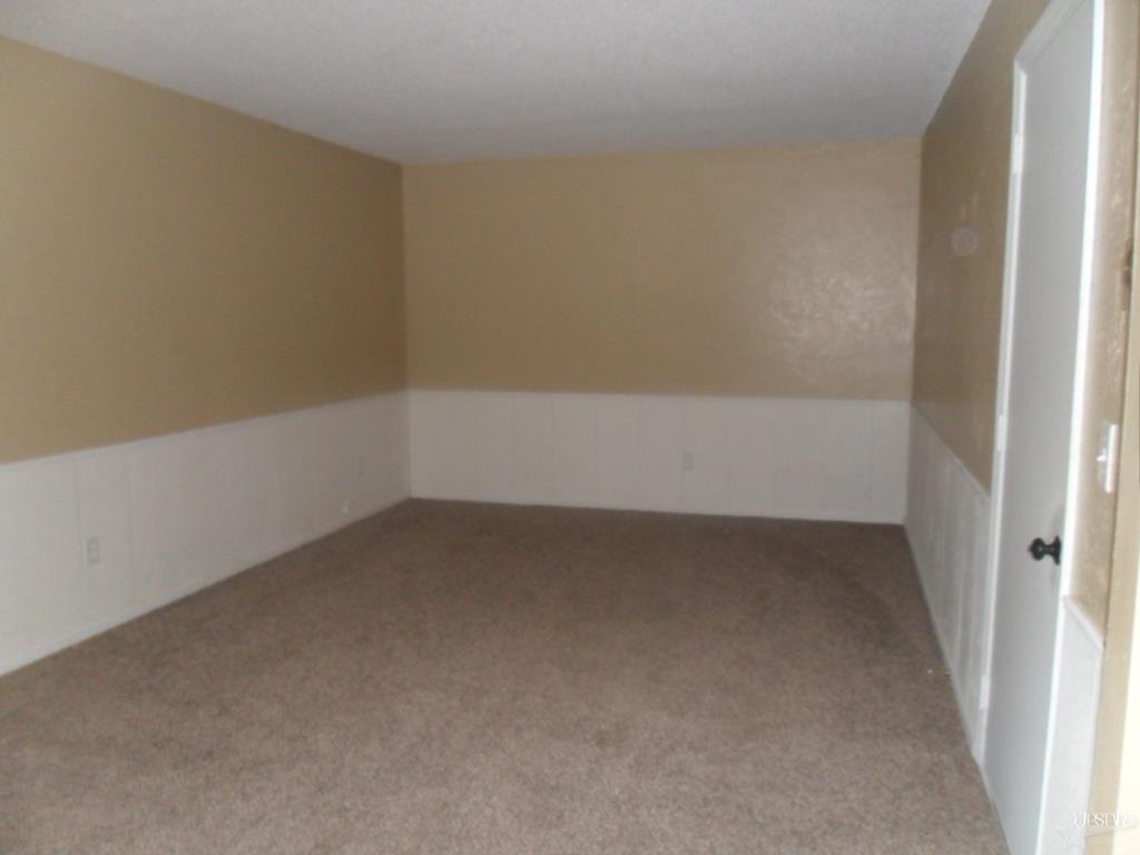 2529 Ridgeway Drive Fort Wayne, IN 46816 - Photo 8 of 10