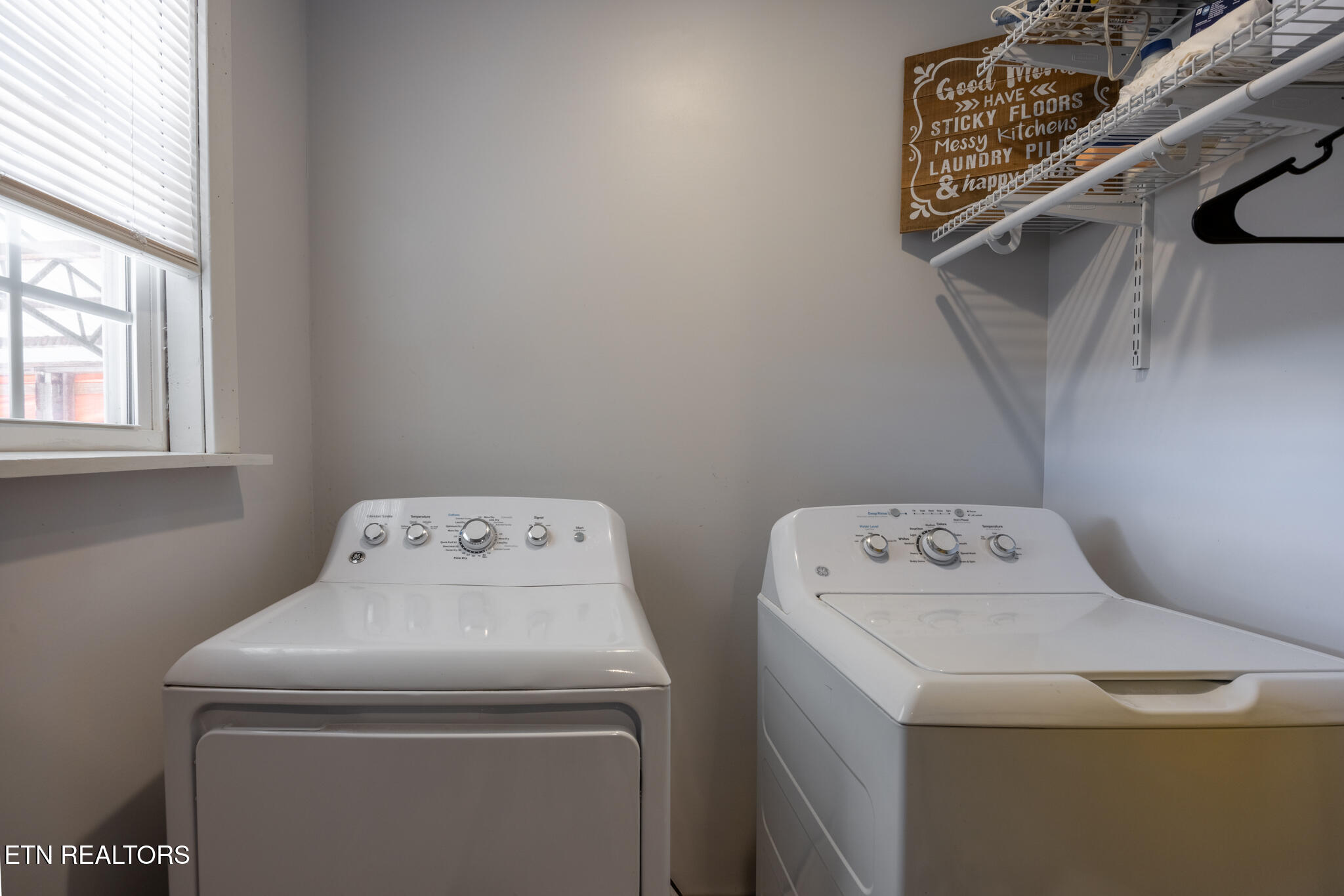 196 Akins Road Tellico Plains, TN 37385 - Photo 21 of 26 021