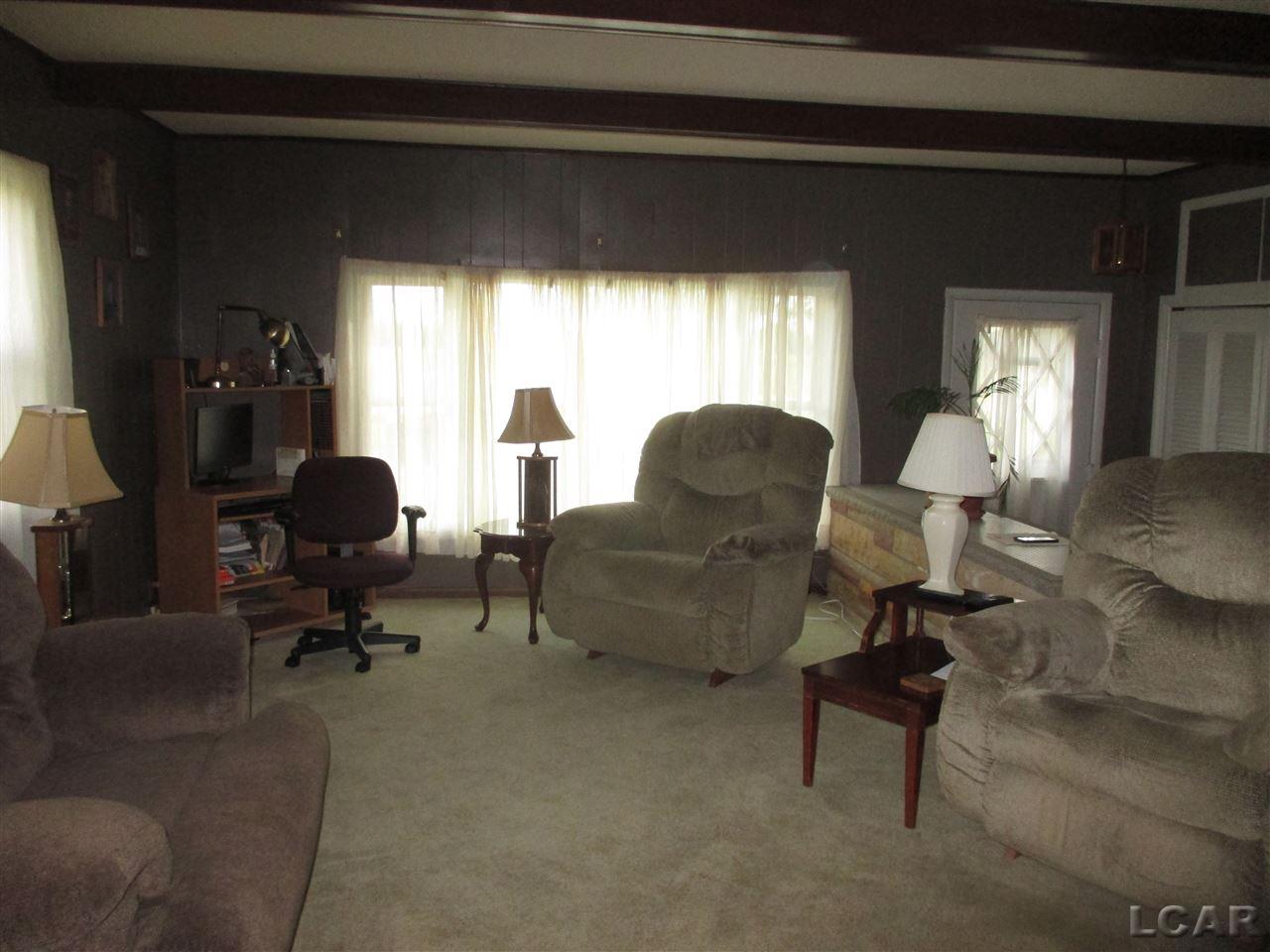5850 West Beecher Road Adrian, MI 49221 - Photo 11 of 17 31396320-11.JPG