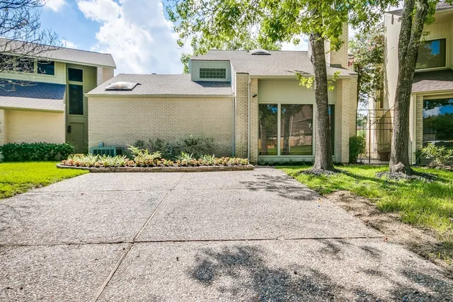 $2,849 | 923 Cranberry Hill Court, Houston, TX 77079