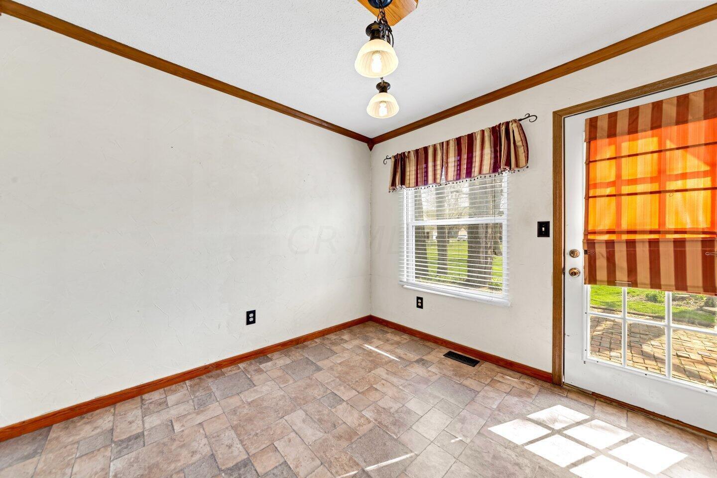 6979 Taylor Road Southwest Reynoldsburg, OH 43068 - Photo 24 of 53 012-6979TaylorRoadSouthwest-Reynoldsburg