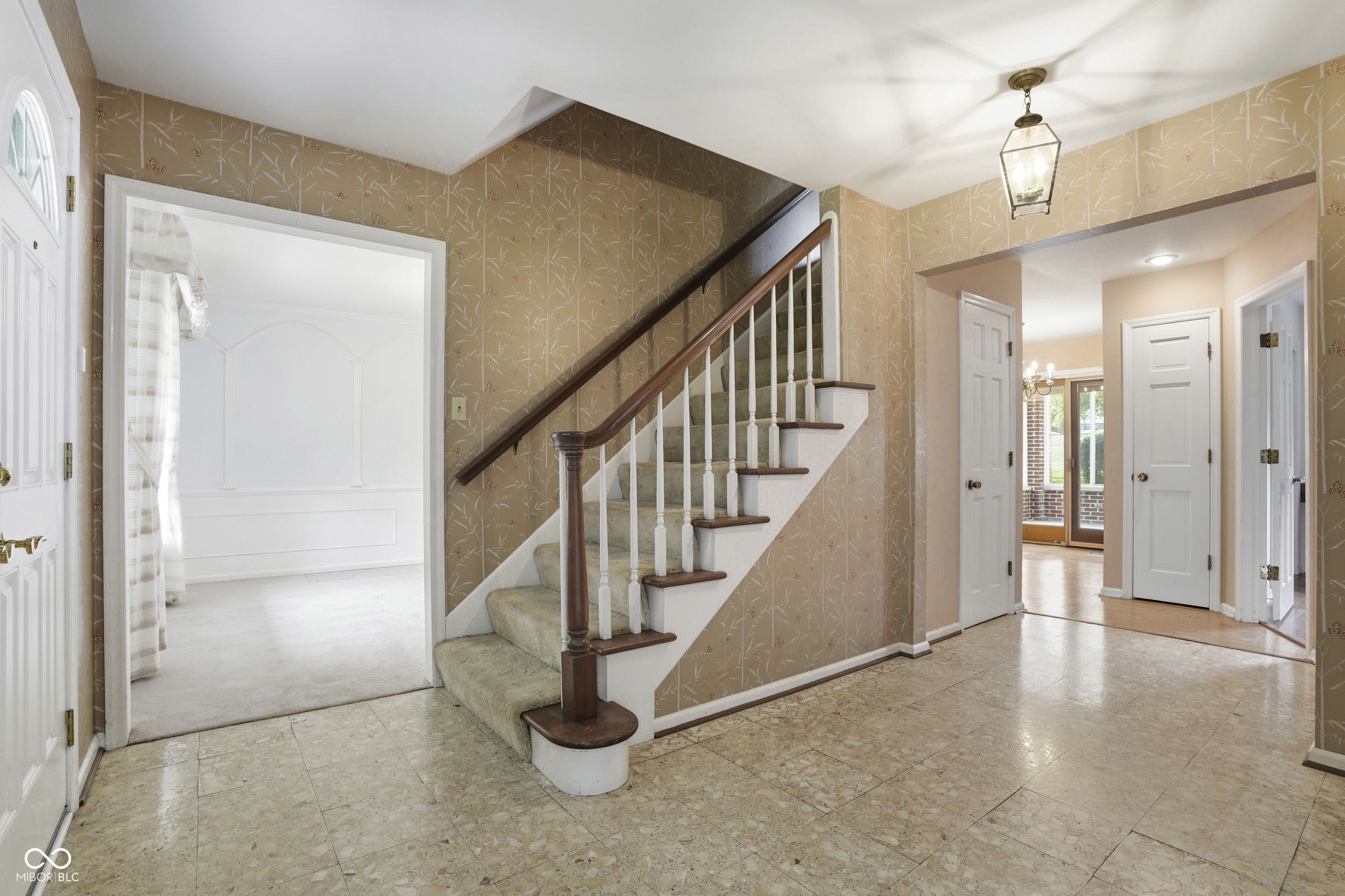 1750 Brewster Road Indianapolis, IN 46260 - Photo 6 of 45 Gallery Image 6