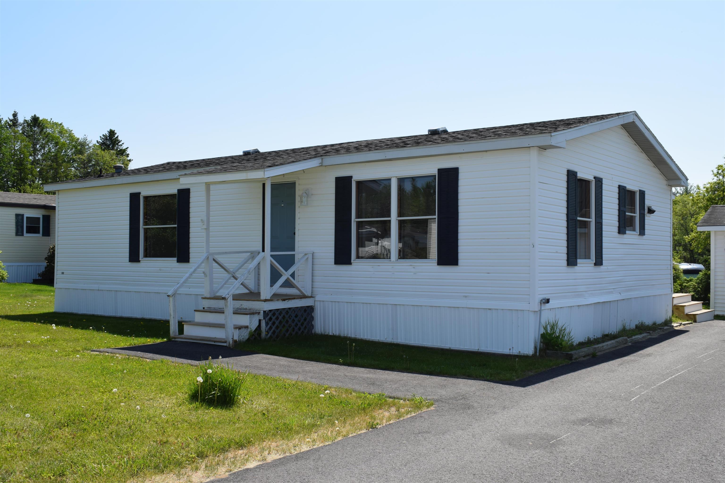 5 Ridgeview Terrace Dalton, NH 03598 - Photo 2 of 19