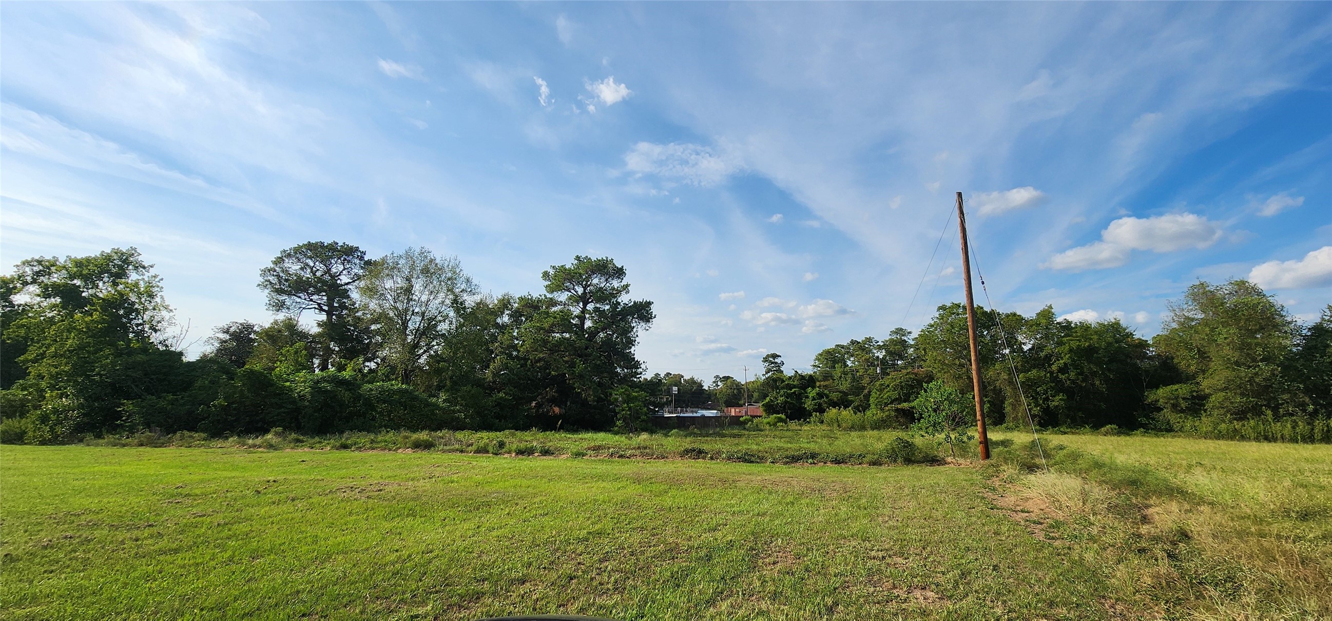 225 North Loop 336 West Conroe, TX 77301 - Photo 4 of 6 Gallery Image 4