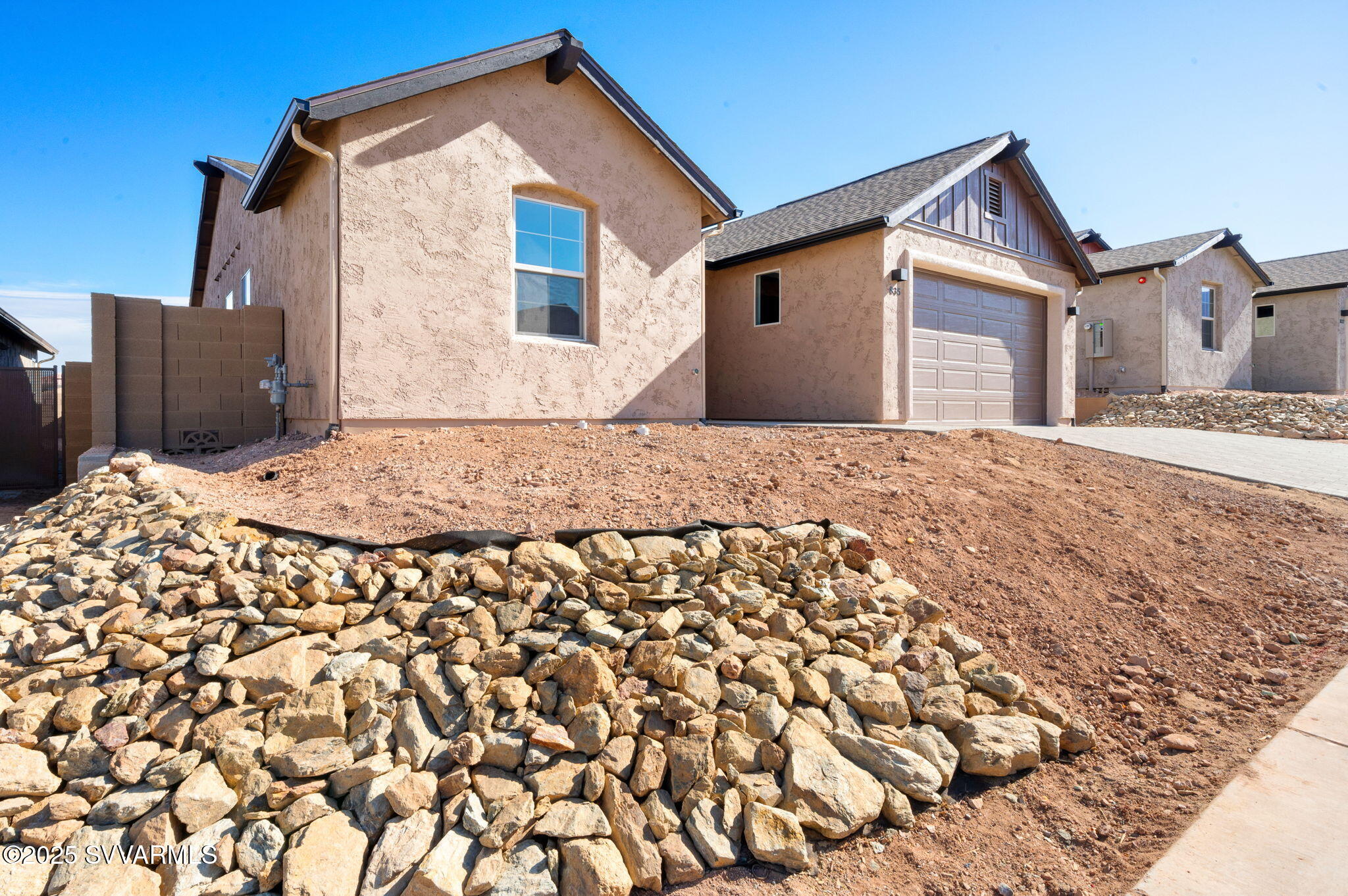 835 Eugene Road Clarkdale, AZ 86324 - Photo 3 of 35 3-Front (2)