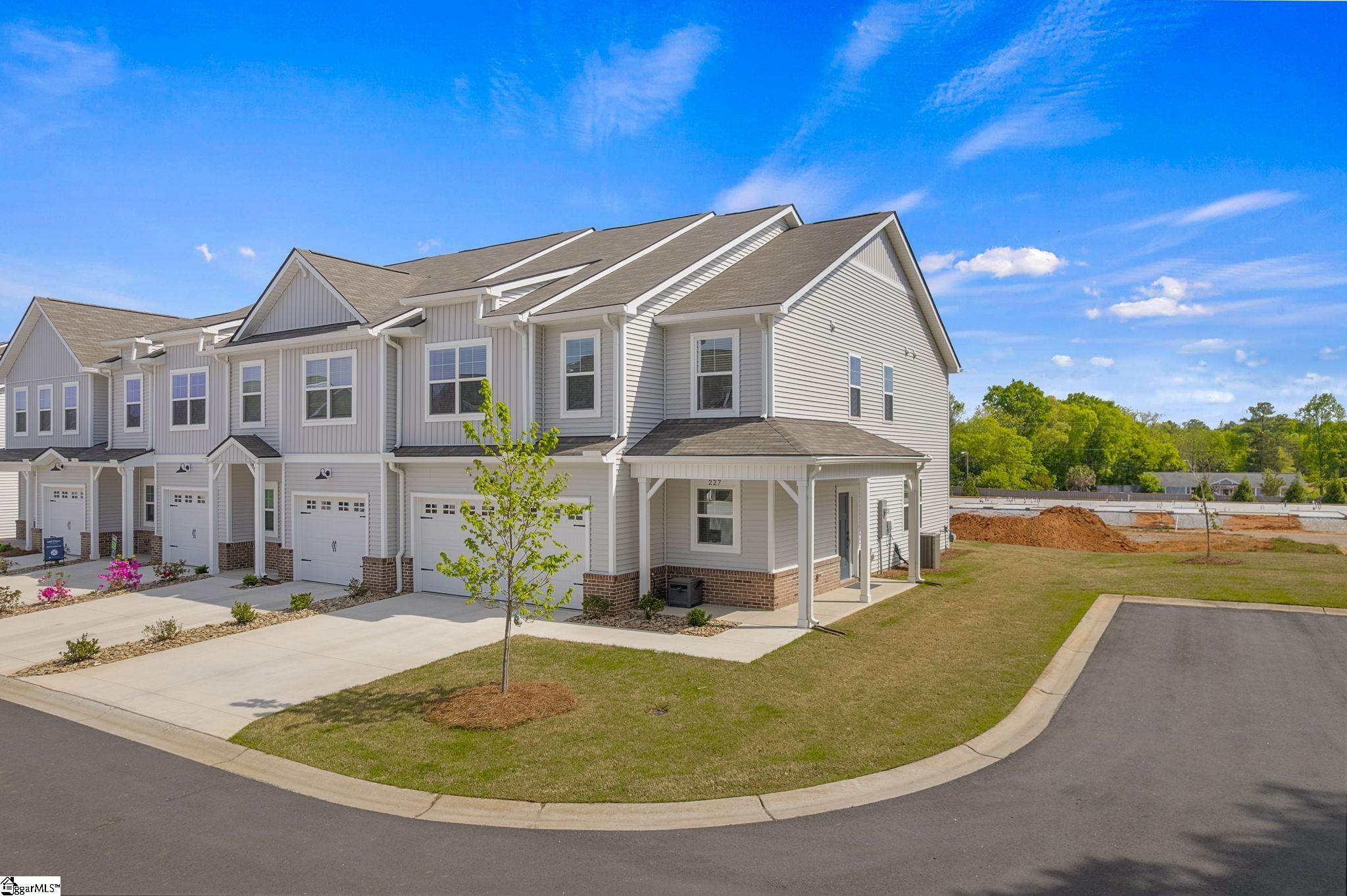 227 Crimson Tree Court Greenville, SC 29607 - Photo 32 of 40