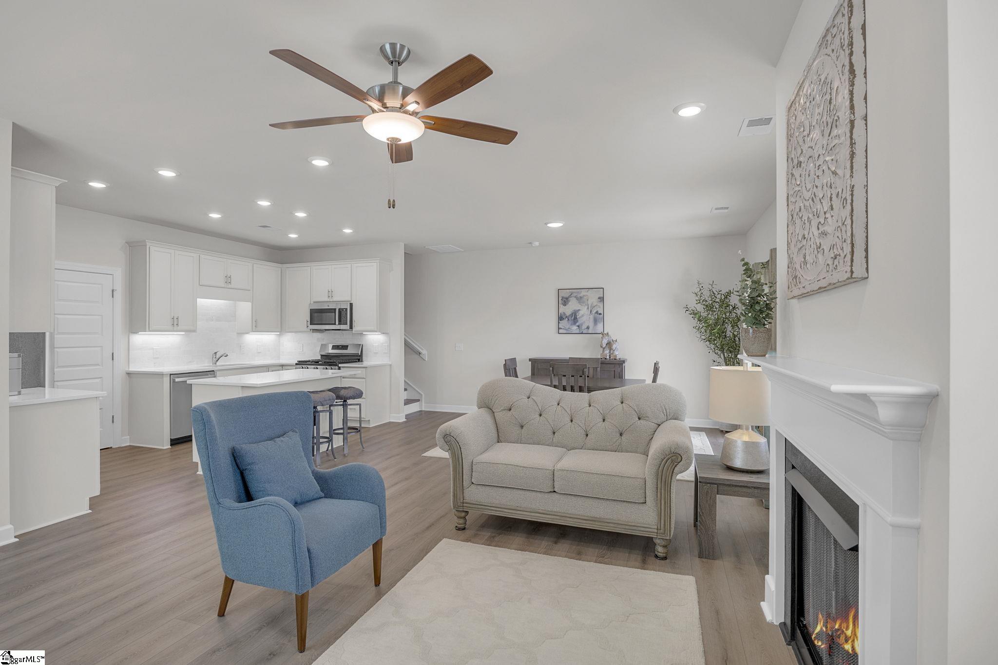 227 Crimson Tree Court Greenville, SC 29607 - Photo 4 of 40