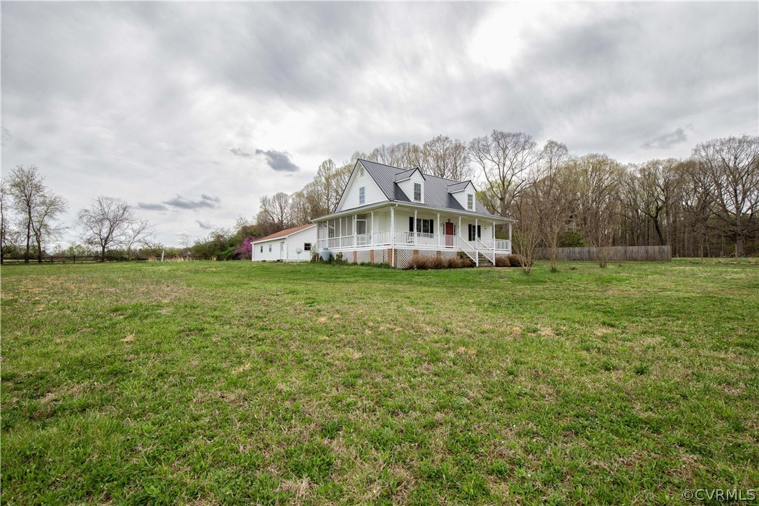 372 Davenport Road Cumberland, VA 23040 - Photo 2 of 36 Welcome home to 372 Davenport Road!