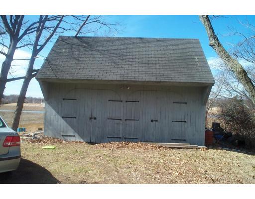 78 Clinton Road Weymouth, MA 02189 - Photo 3 of 10 Gallery Image 3