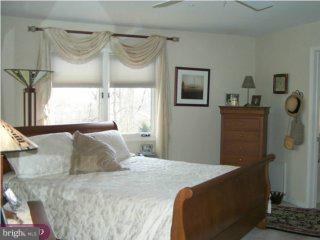 238 Fox Run Exton, PA 19341 - Photo 3 of 5