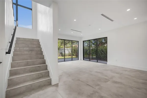 $7,500 | 2421 Southwest 16th Terrace, Miami, FL 33145