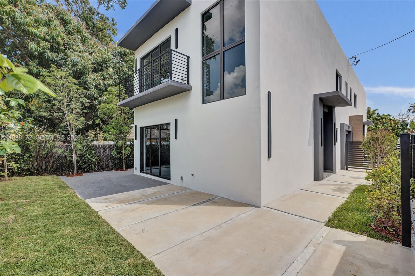 2421 Southwest 16th Terrace Miami, FL 33145 - Photo 5 of 37 a view of a backyard of the house