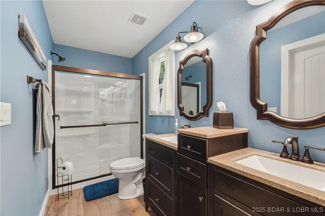 $429,000 | 36 Country Lane, Eldon, MO 65026