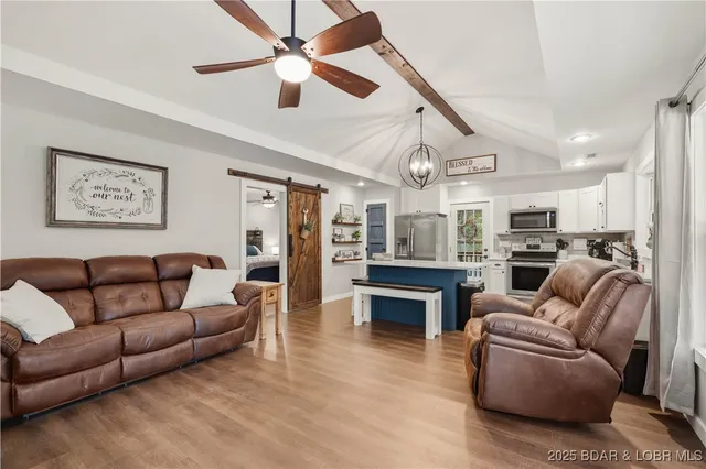 $429,000 | 36 Country Lane, Eldon, MO 65026