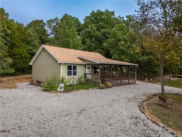 $395,000 | 36 Country Lane, Eldon, MO 65026