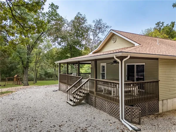 $395,000 | 36 Country Lane, Eldon, MO 65026