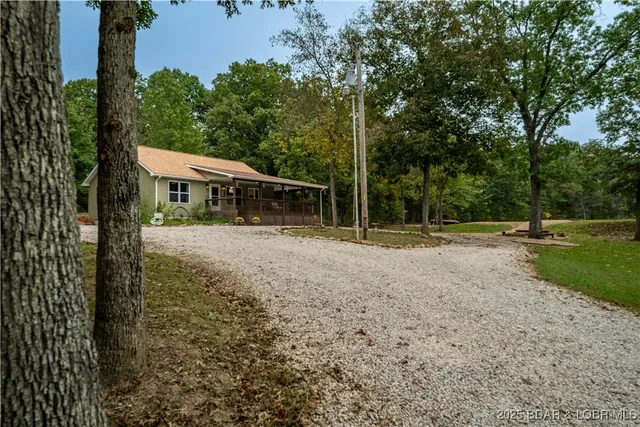$429,000 | 36 Country Lane, Eldon, MO 65026