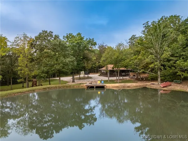 $395,000 | 36 Country Lane, Eldon, MO 65026